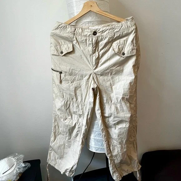ANTHROPOLOGIE COTTON CROP HIKING PANTS TAN LIGHT WEIGHT
CARGO SZ 29 NWOT - Picture 2 of 14